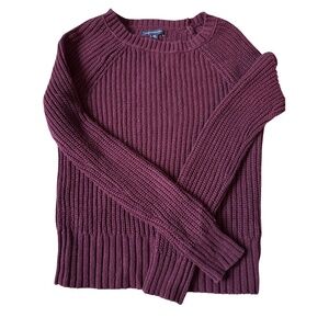 AMERICAN EAGLE maroon sweater, size small.